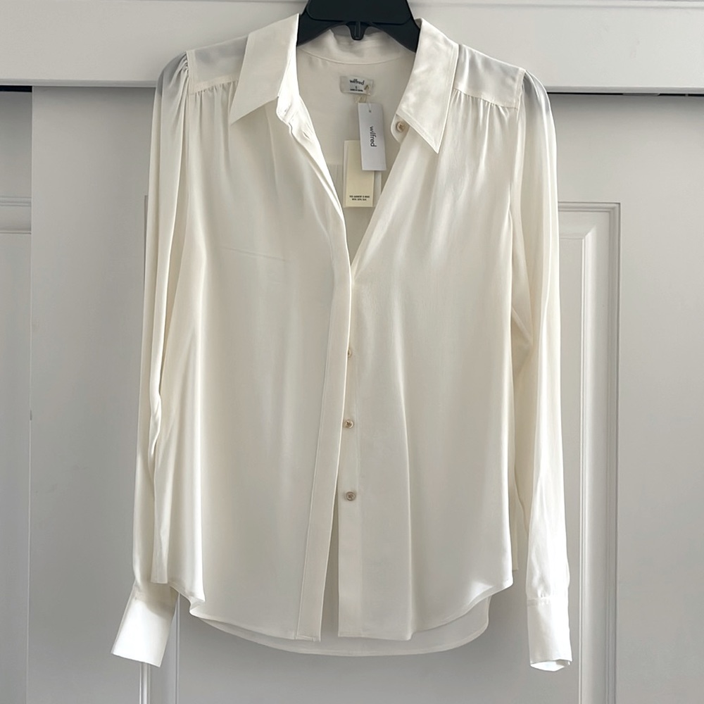 BNWT Wilfred 100% Silk Button Down Long Sleeve Top size small